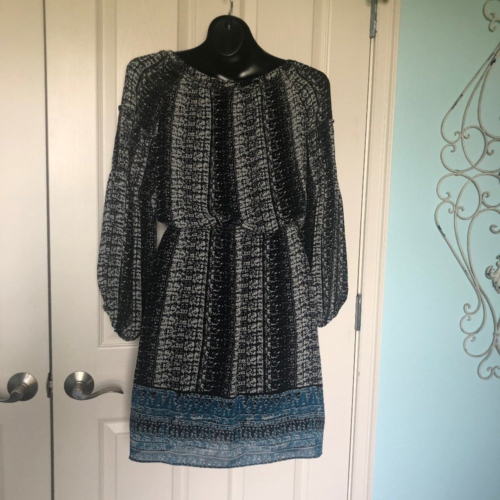 🌺3 for $25🌺 Max Studio - Black and Cream Dress - Picture 4 of 6